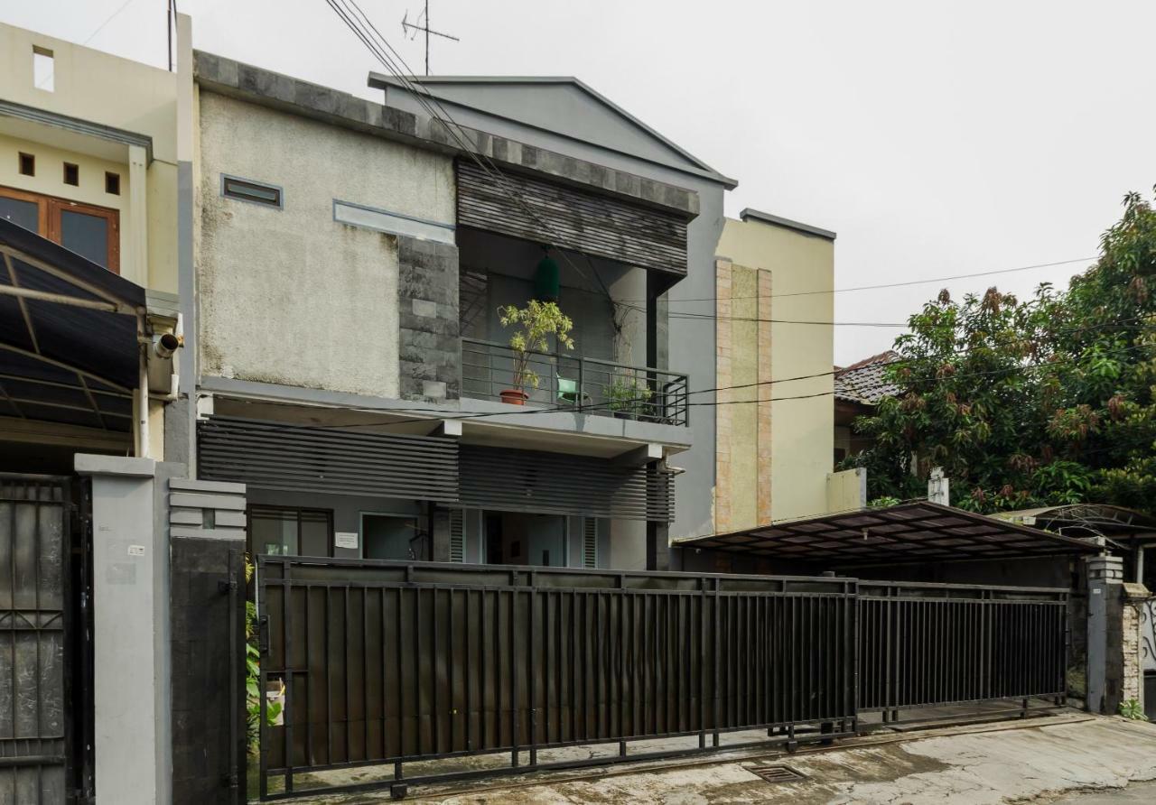 Reddoorz Syariah Near Pondok Indah Mall 3 Jakarta Buitenkant foto
