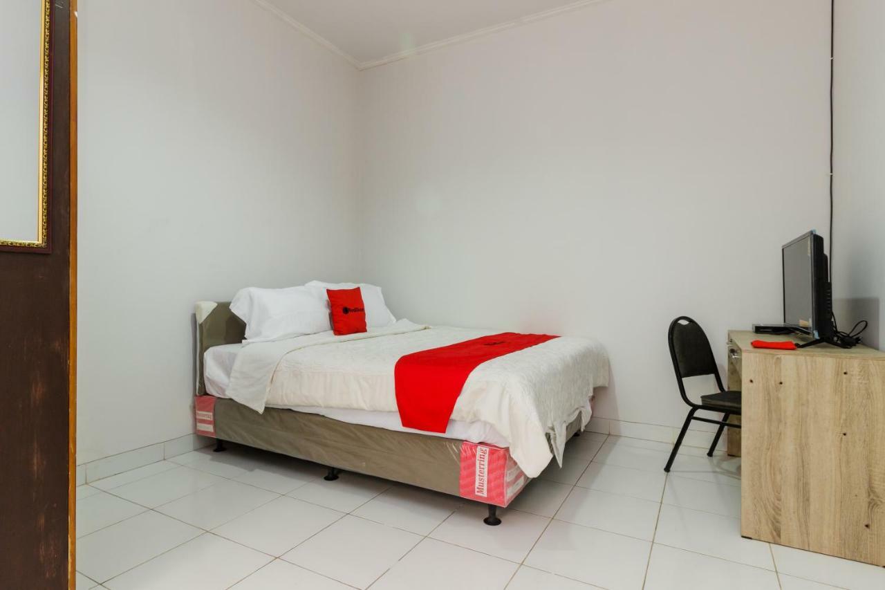Reddoorz Syariah Near Pondok Indah Mall 3 Jakarta Buitenkant foto